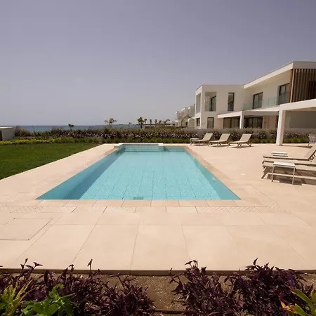 Phaedrus Living Serenity Waves No 5 Villa *