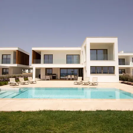Phaedrus Living Serenity Waves No 5 Villa Larnaca